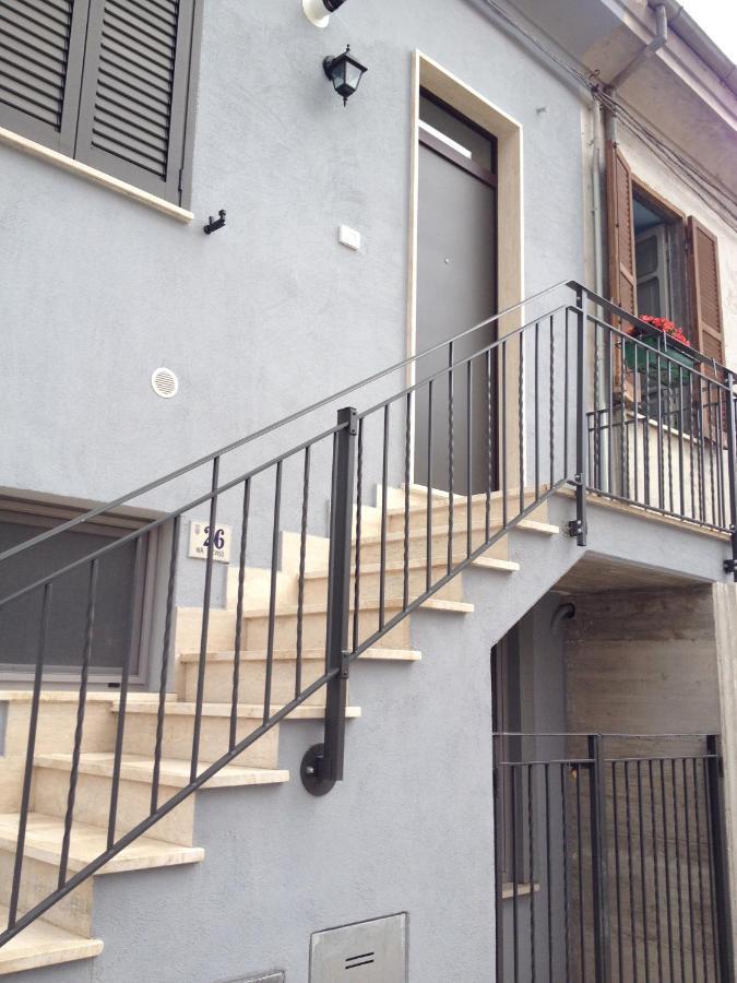 B&B La Rosa Gioia Dei Marsi ภายนอก รูปภาพ
