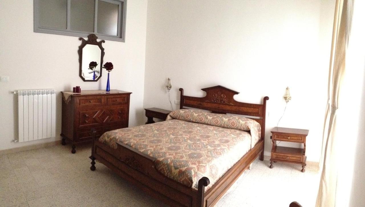 B&B La Rosa Gioia Dei Marsi ภายนอก รูปภาพ