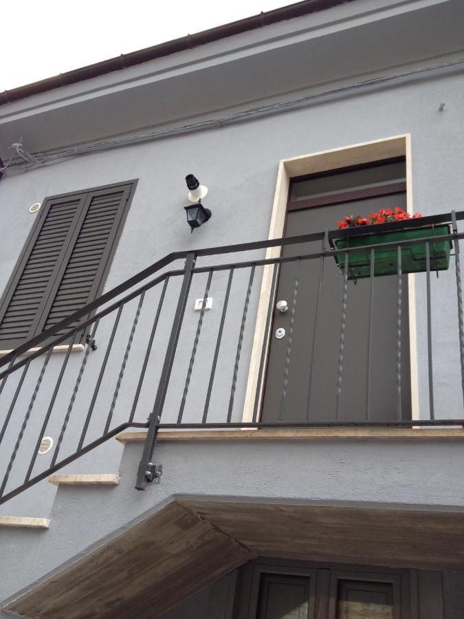 B&B La Rosa Gioia Dei Marsi ภายนอก รูปภาพ